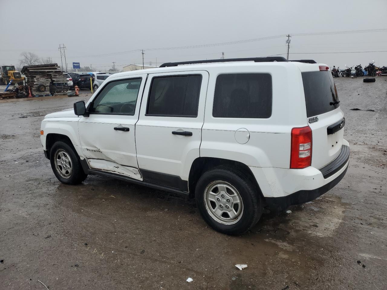 2011 Jeep Liberty (Patriot) VIN 1J4NT1GB8BD104137 Copart auction photo, side / minor dent/scratches damage thumbnail 2