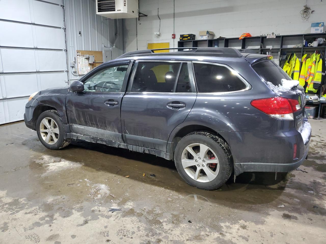 2013 Subaru Outback VIN 4S4BRBCC5D3241438 Copart auction photo, side / front end damage thumbnail 2