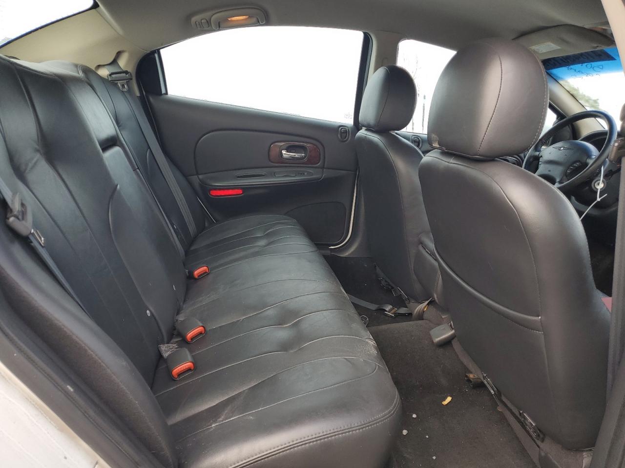 2003 Chrysler Concorde VIN 2C3HD36M63H563173 Copart auction photo, front end damage thumbnail 10