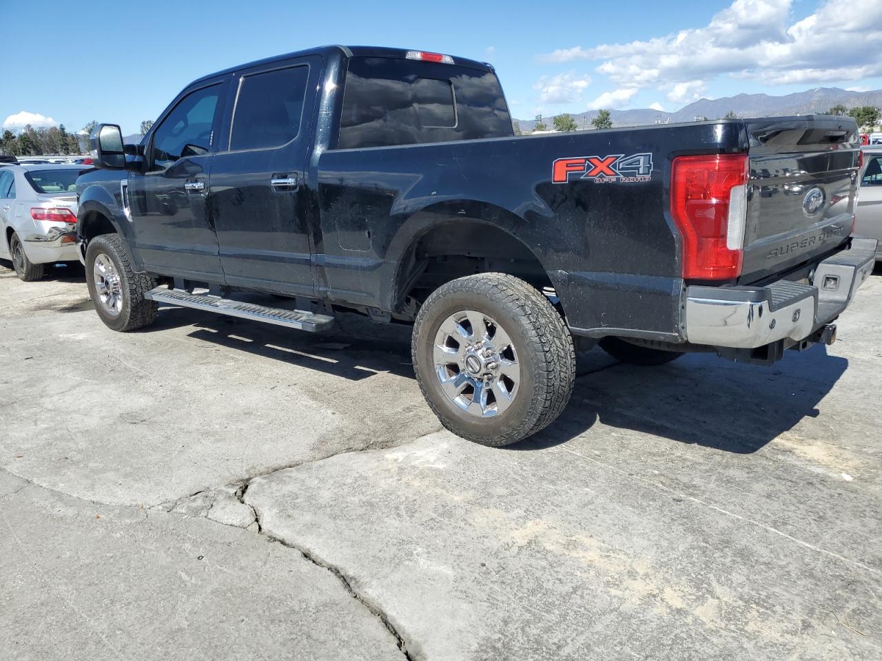 2018 Ford F250 VIN 1FT7W2B60JED01141 Copart auction photo, front end damage thumbnail 2