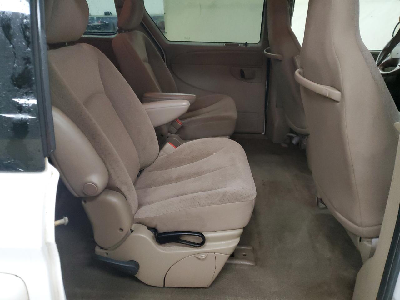 2002 Dodge Caravan VIN 2B4GP44312R583920 Copart auction photo, front end / minor dent/scratches damage thumbnail 11