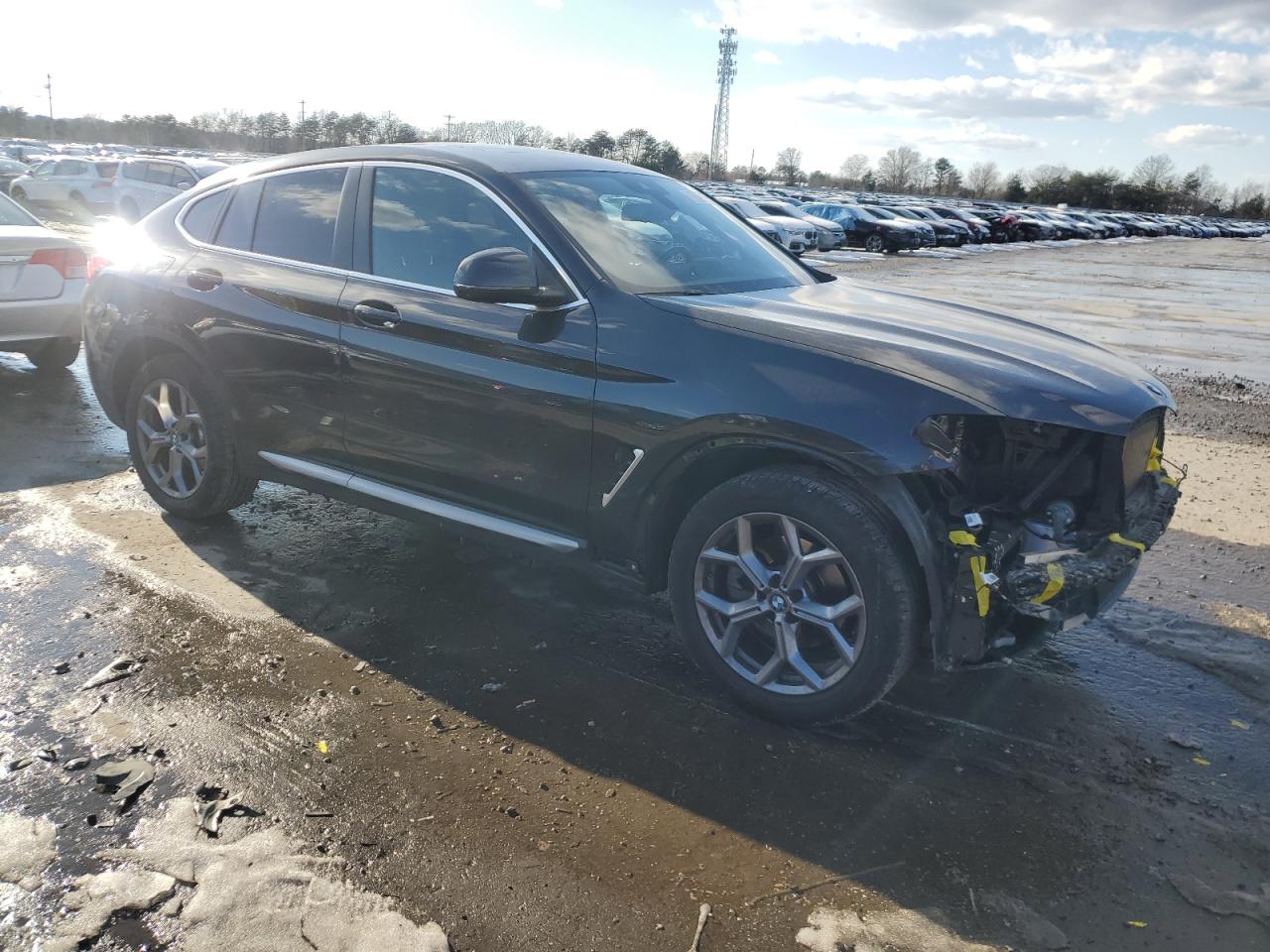 2024 BMW X4 VIN 5UX33DT0XR9V77035 Copart auction photo, front end / minor dent/scratches damage thumbnail 4