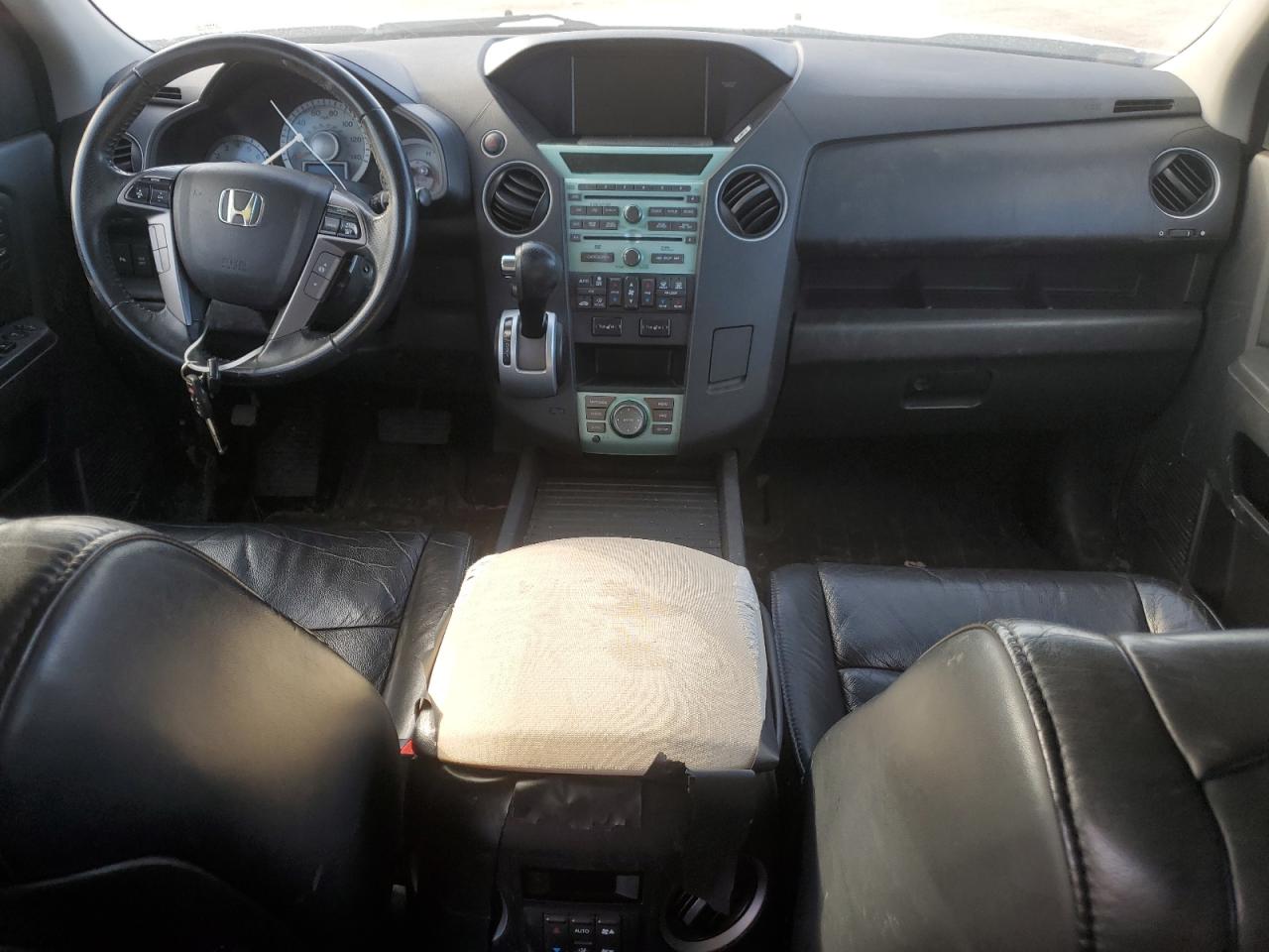 2011 Honda Pilot VIN 5FNYF3H90BB039570 Copart auction photo, normal wear / minor dent/scratches damage thumbnail 8