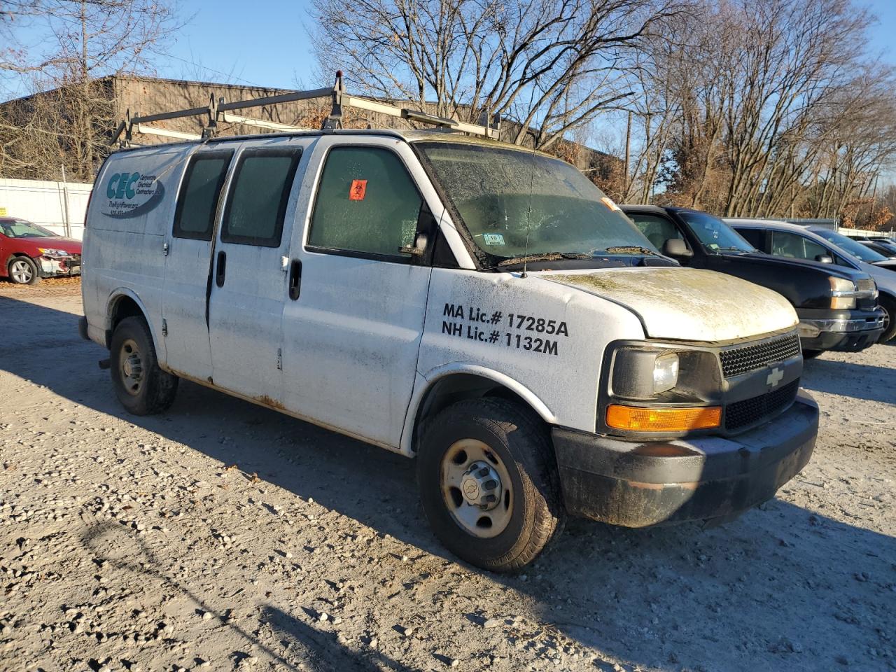 2011 Chevrolet Express VIN 1GCWGFCA1B1107309 Copart auction photo, minor dent/scratches damage thumbnail 4