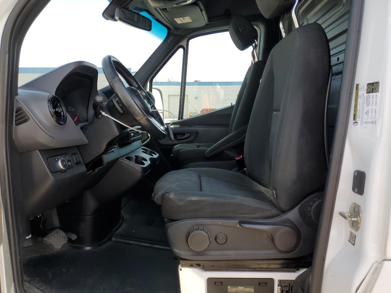 2019 Mercedes-Benz Sprinter VIN WD3PF0CD3KP063187 Copart auction photo, front end damage thumbnail 7