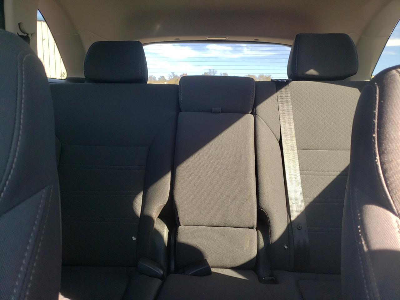 2018 KIA Sorento VIN 5XYPG4A39JG411984 Copart auction photo, all over damage thumbnail 10