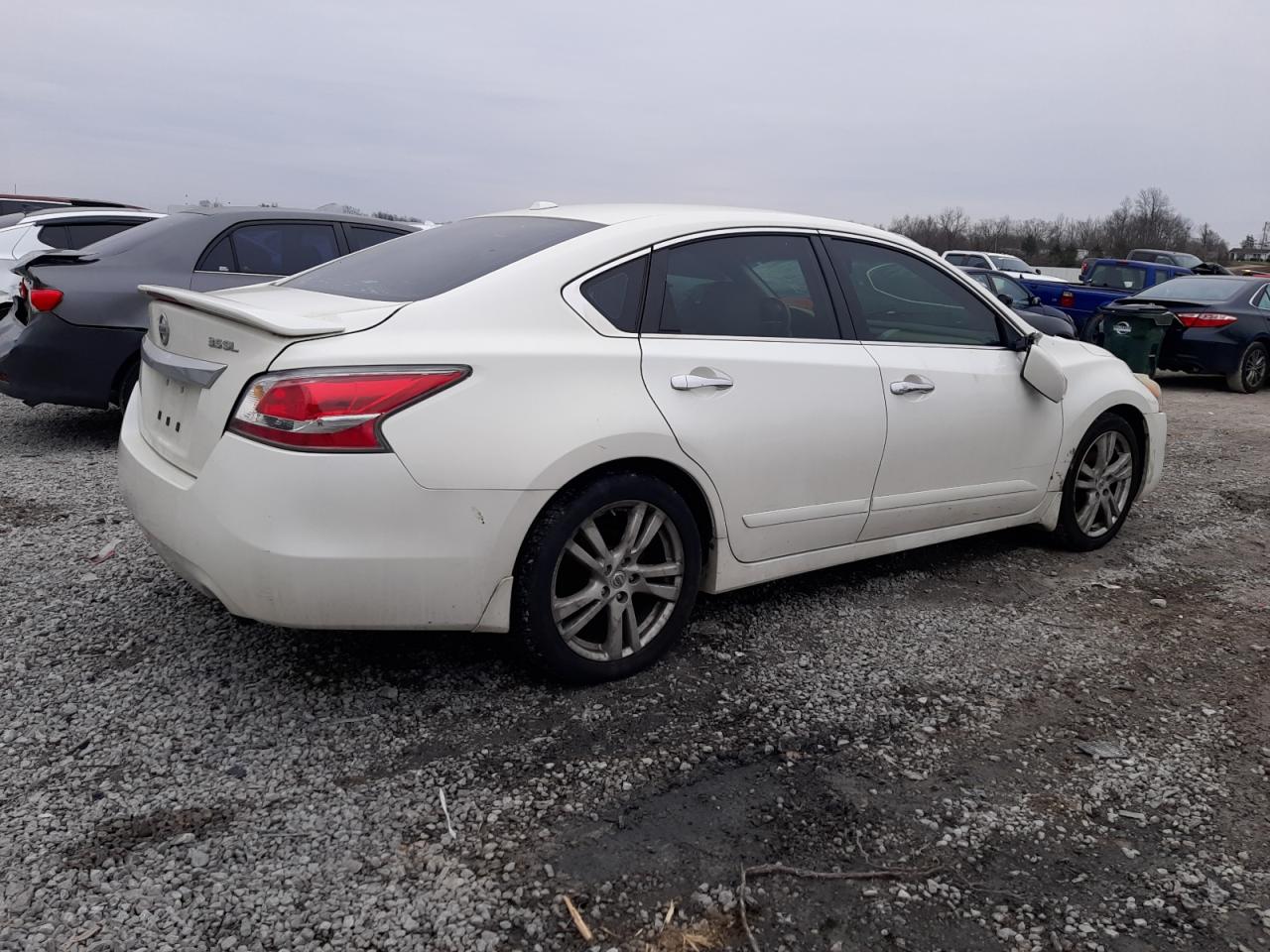 2014 Nissan Altima VIN 1N4BL3AP7EC264504 Copart auction photo, minor dent/scratches damage thumbnail 3