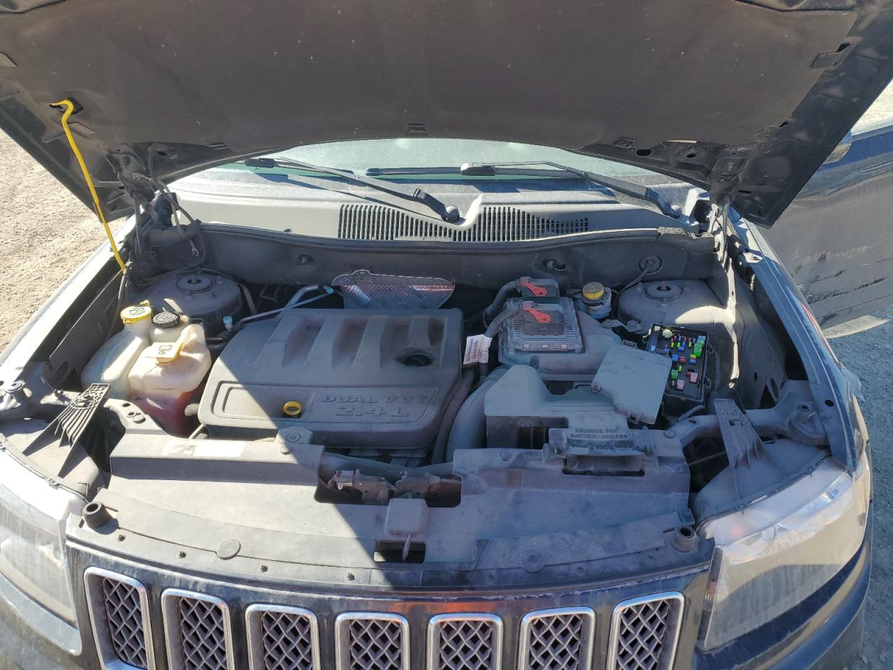 2014 Jeep Compass VIN 1C4NJDEB2ED665938 Copart auction photo, front end / side damage thumbnail 14