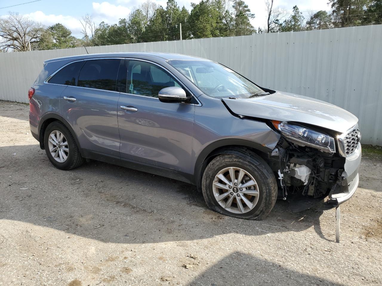 2020 KIA Sorento VIN 5XYPG4A32LG678970 Copart auction photo, front end damage thumbnail 4