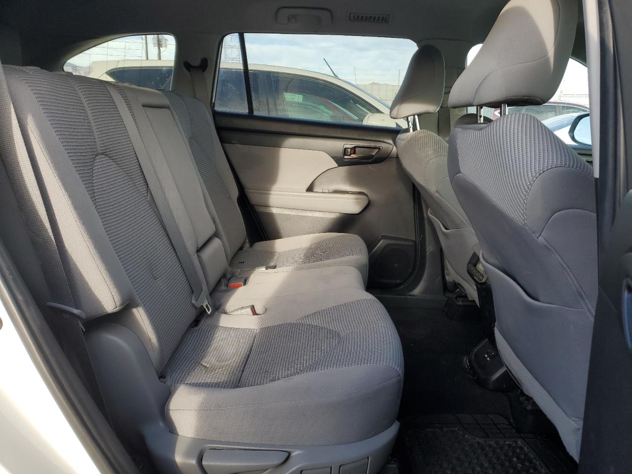 2021 Toyota Highlander VIN 5TDBBRCH4MS525932 Copart auction photo, front end / hail damage thumbnail 11