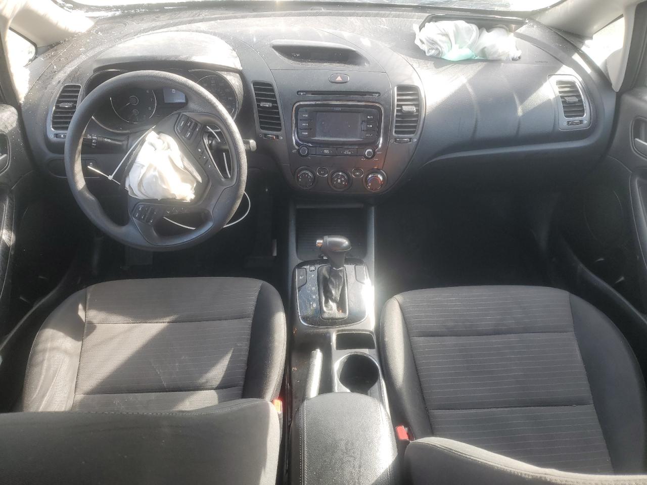 2017 KIA Forte VIN 3KPFL4A73HE104263 Copart auction photo, front end damage thumbnail 8