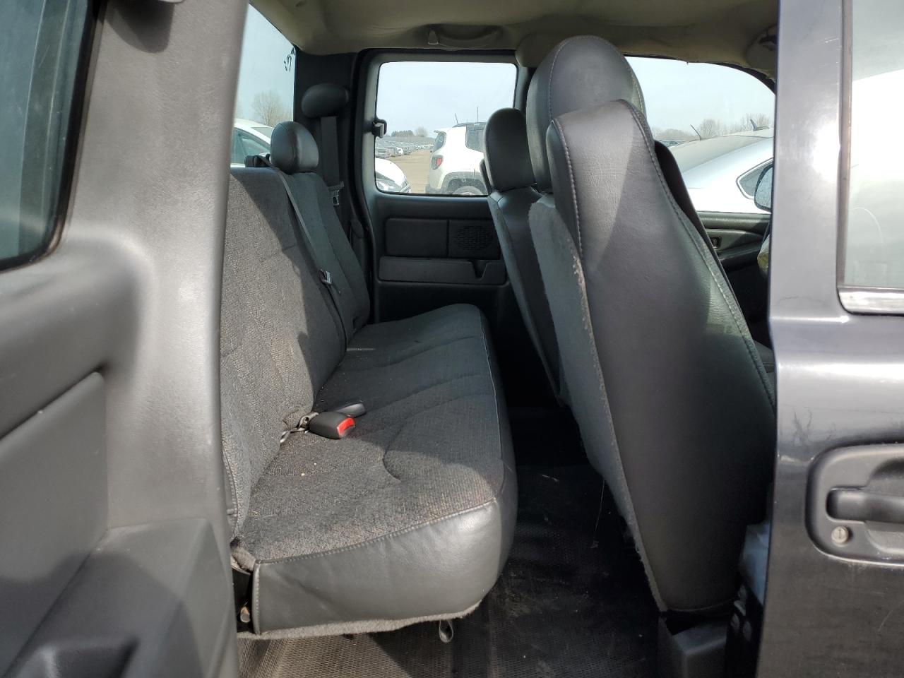 2007 Chevrolet Silverado VIN 1GCEC19X97Z174397 Copart auction photo, front end / side damage thumbnail 10