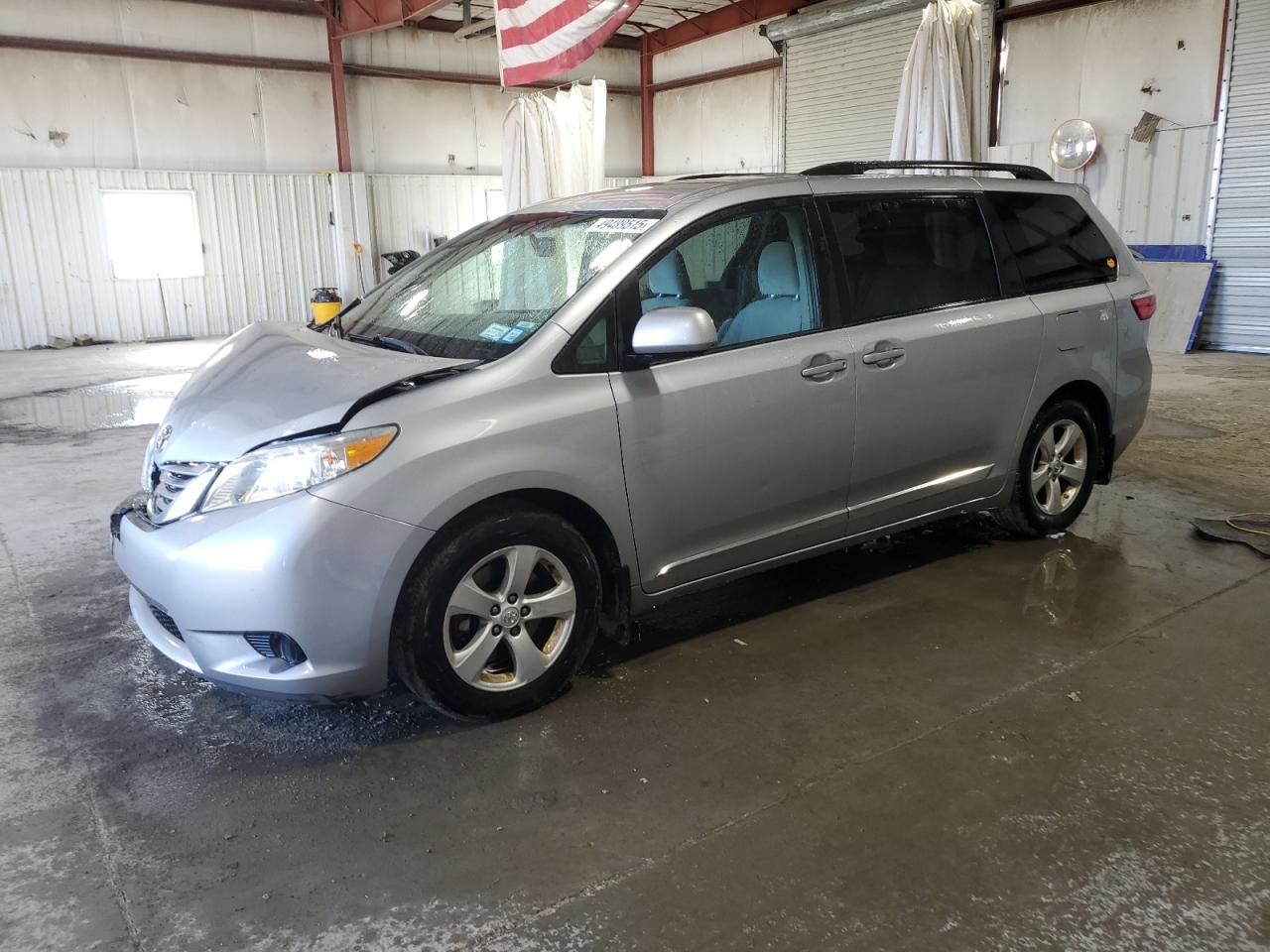 2015 Toyota Sienna VIN 5TDKK3DC2FS674066 - Copart auction photo