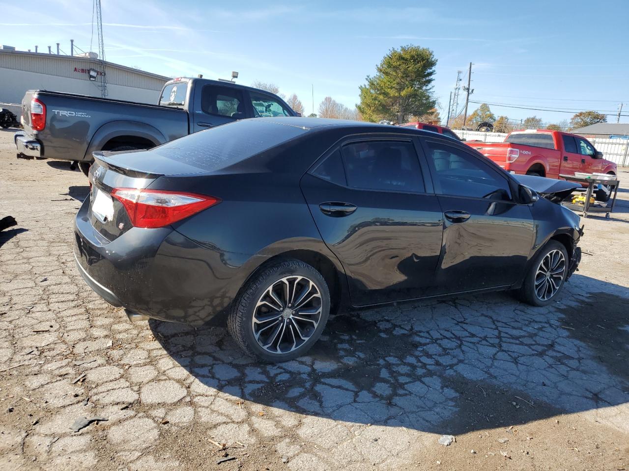 2015 Toyota Corolla VIN 2T1BURHEXFC259384 Copart auction photo, front end / rear end damage thumbnail 3