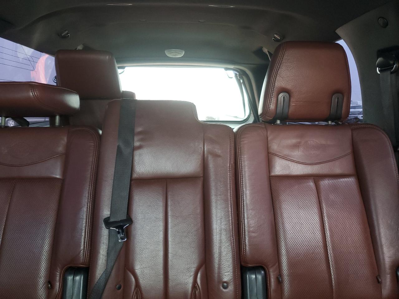 2014 Ford Expedition VIN 1FMJK1H53EEF07470 Copart auction photo, rear end / minor dent/scratches damage thumbnail 10