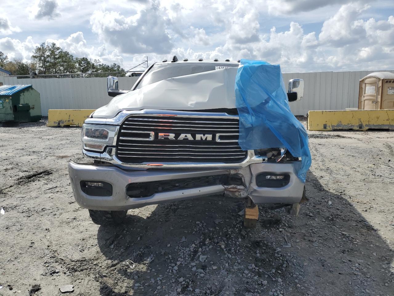 2020 RAM 2500 VIN 3C6UR5FJ0LG262421 Copart auction photo, front end damage thumbnail 5