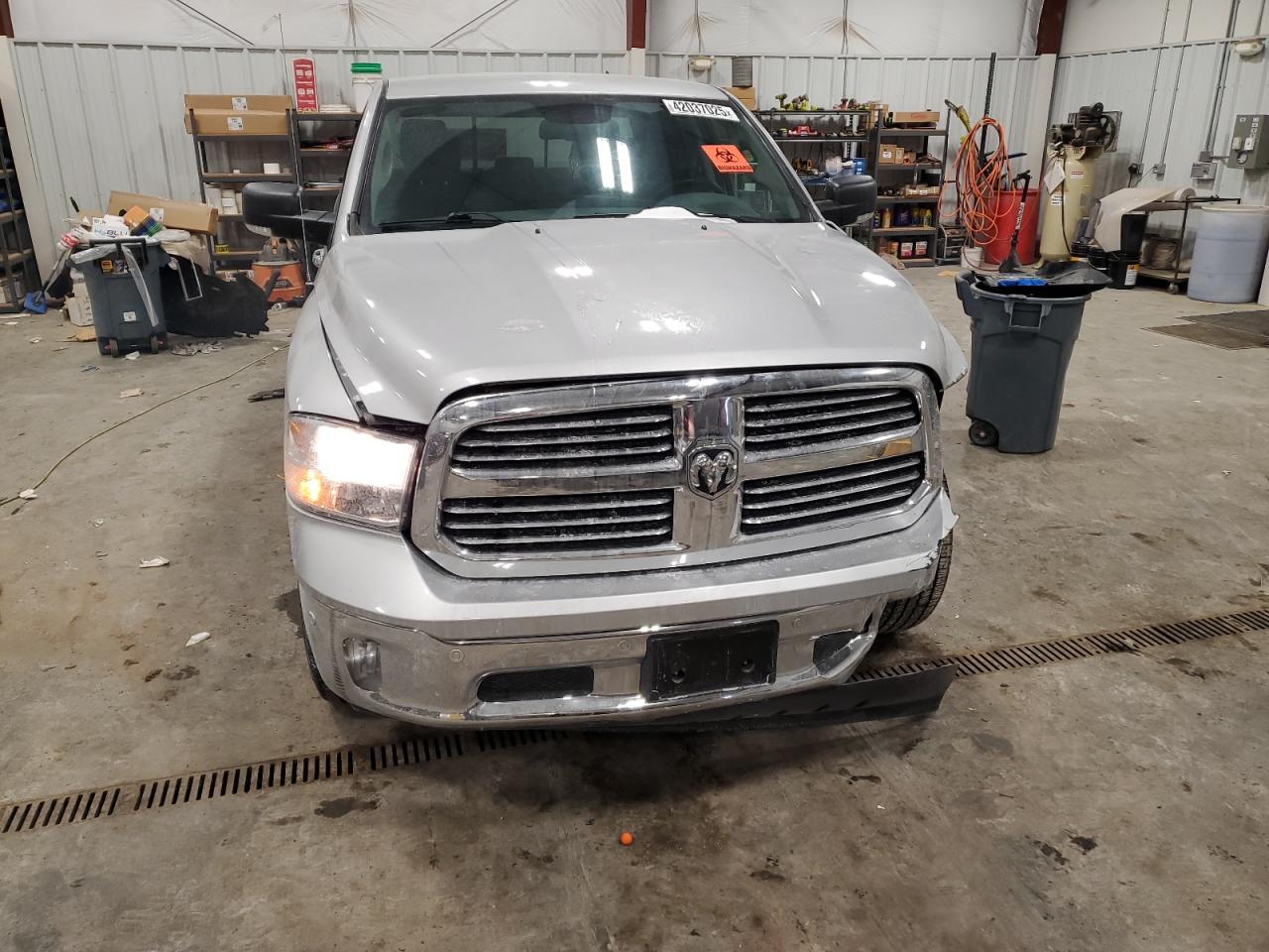 2018 RAM 1500 VIN 1C6RR7LT8JS344281 Copart auction photo, front end / rear end damage thumbnail 5