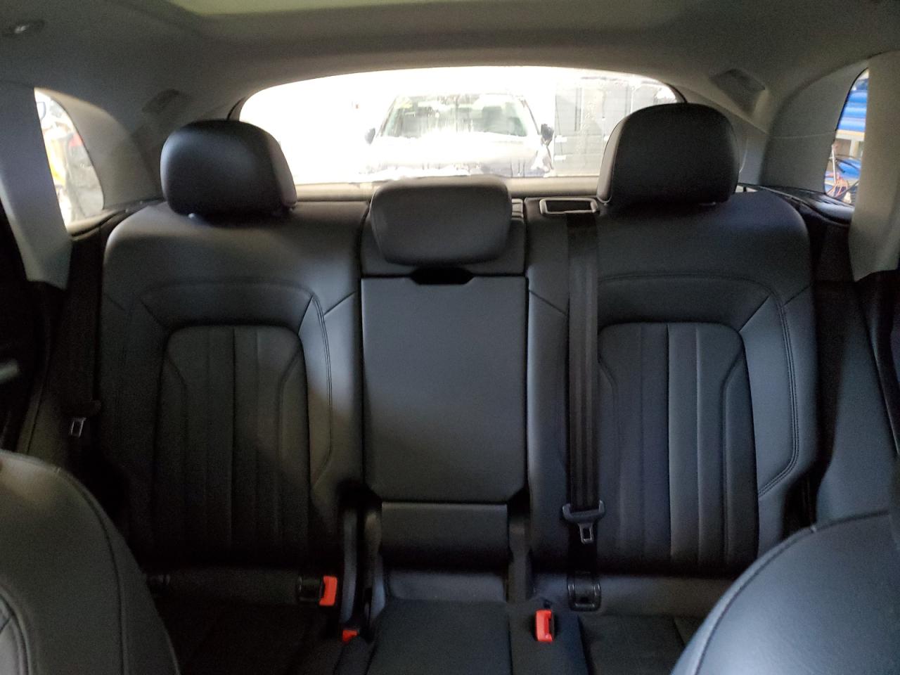 2019 Audi Q5 VIN WA1CNAFY7K2048484 Copart auction photo, front end / minor dent/scratches damage thumbnail 10