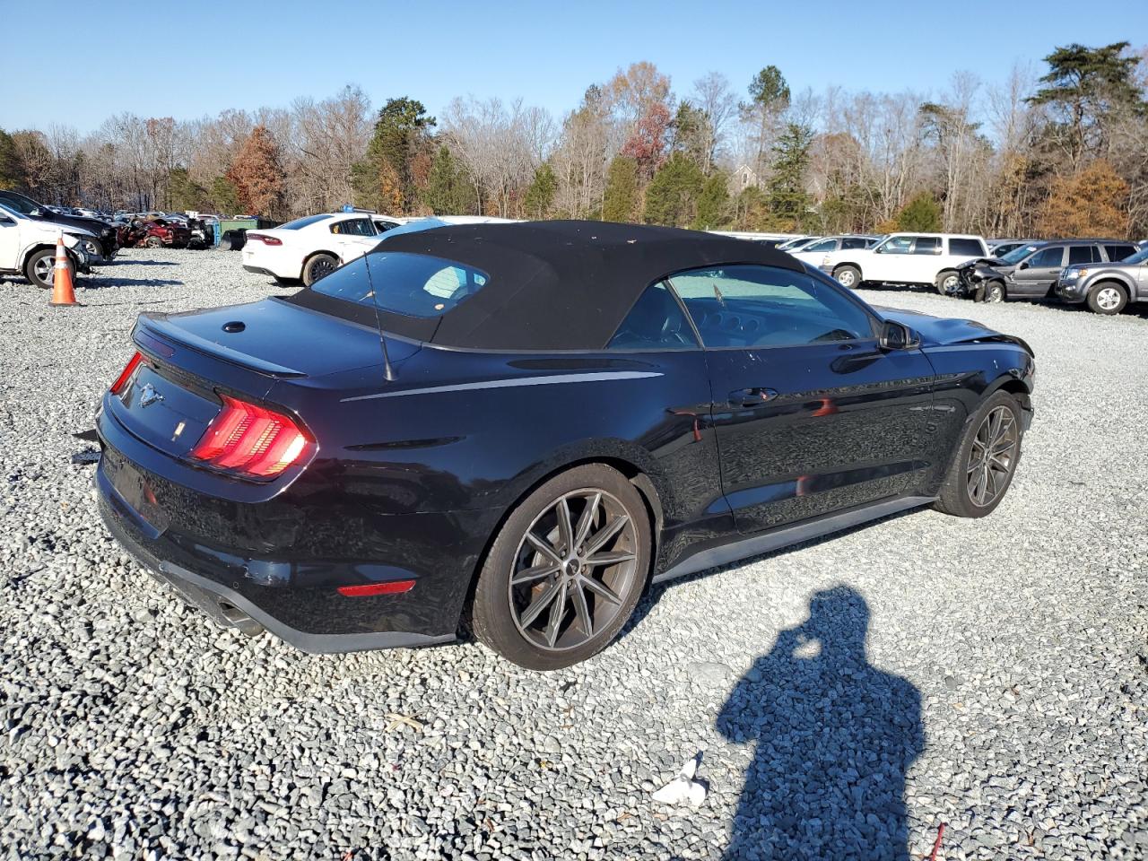 2019 Ford Mustang VIN 1FATP8UH6K5186727 Copart auction photo, front end damage thumbnail 3