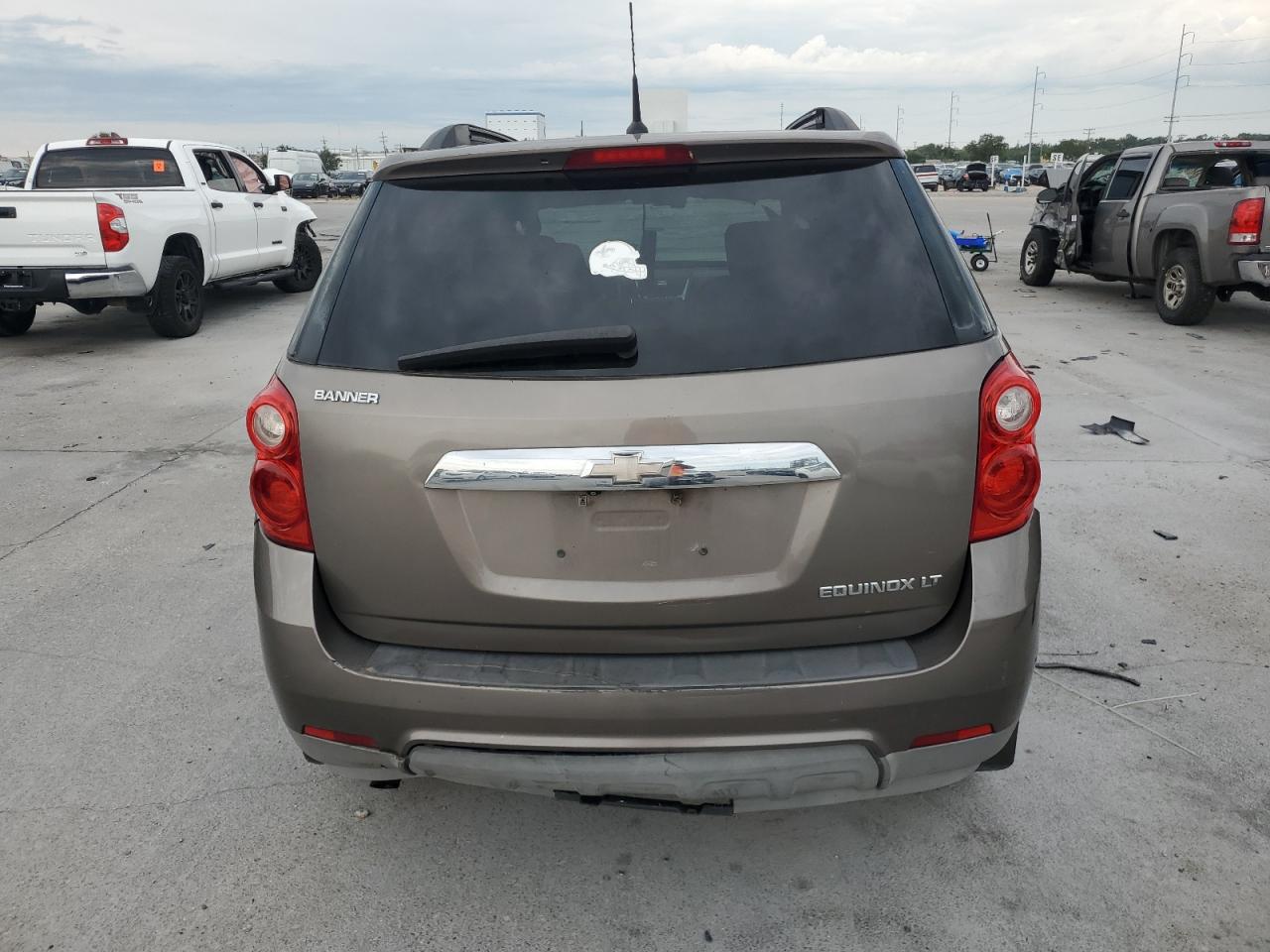 2011 Chevrolet Equinox VIN 2CNALDEC8B6412923 Copart auction photo, front end / rear end damage thumbnail 6