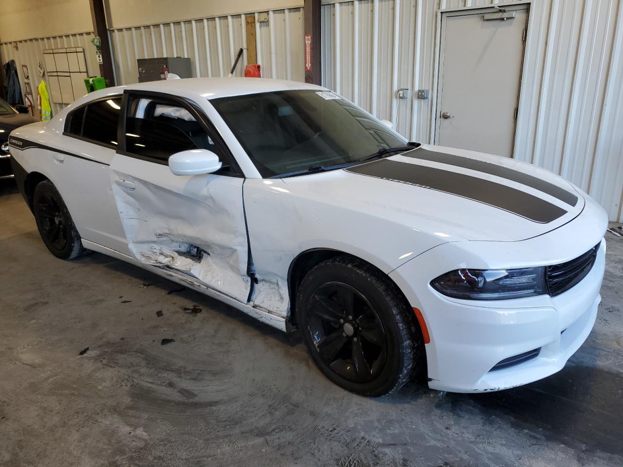 2017 Dodge Charger VIN 2C3CDXHG2HH562246 Copart auction photo, mechanical / side damage thumbnail 4