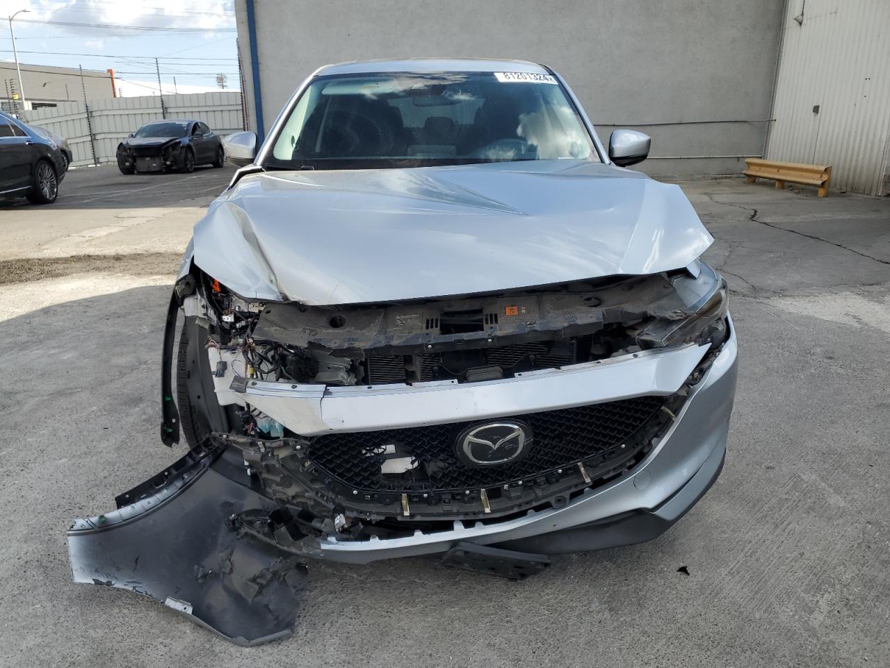 2020 Mazda CX-5 VIN JM3KFADM9L0789142 Copart auction photo, front end damage thumbnail 5