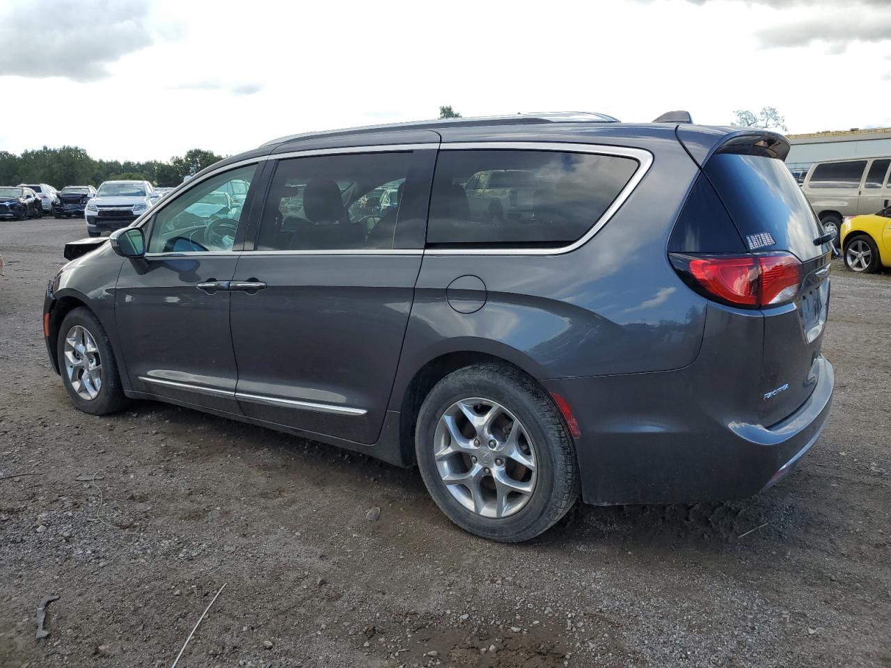 2018 Chrysler Pacifica VIN 2C4RC1GG6JR355205 Copart auction photo, front end / minor dent/scratches damage thumbnail 2