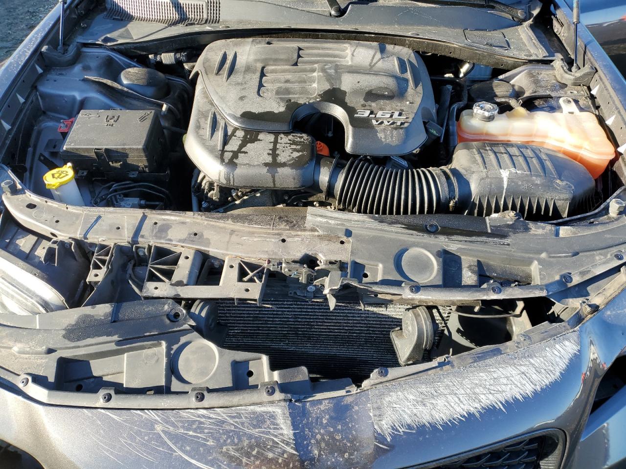 2019 Chrysler 300 VIN 2C3CCABGXKH516275 Copart auction photo, rollover / undercarriage damage thumbnail 12