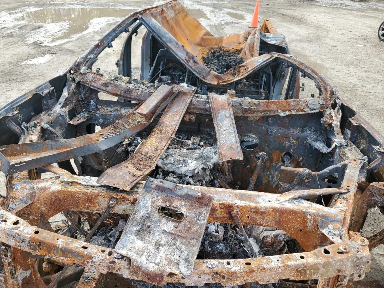 2023 Chevrolet Silverado VIN 1GCUDEE80PZ308020 Copart auction photo, burn / all over damage thumbnail 11