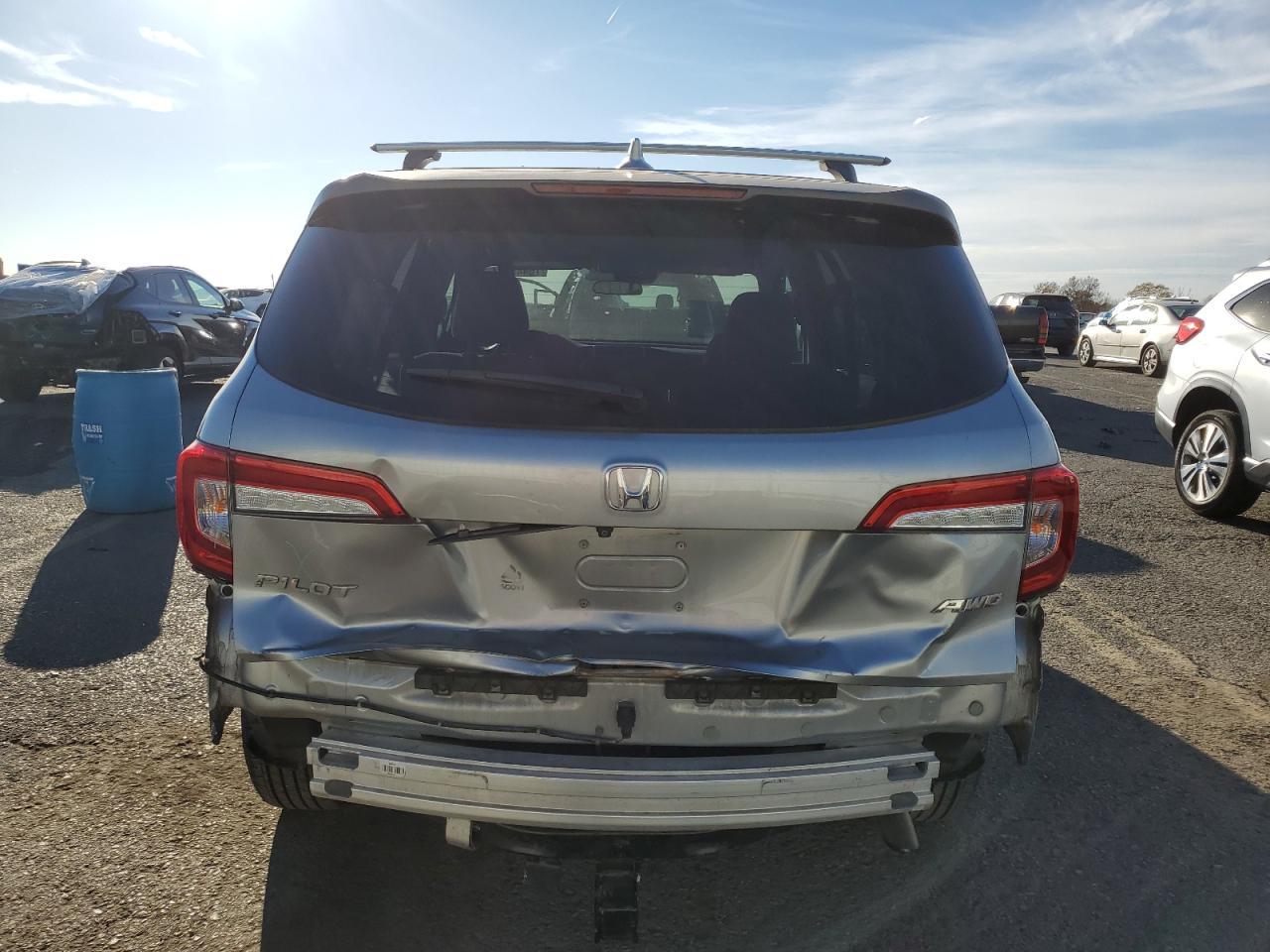 2019 Honda Pilot VIN 5FNYF6H15KB051807 Copart auction photo, partial repair / rear end damage thumbnail 6