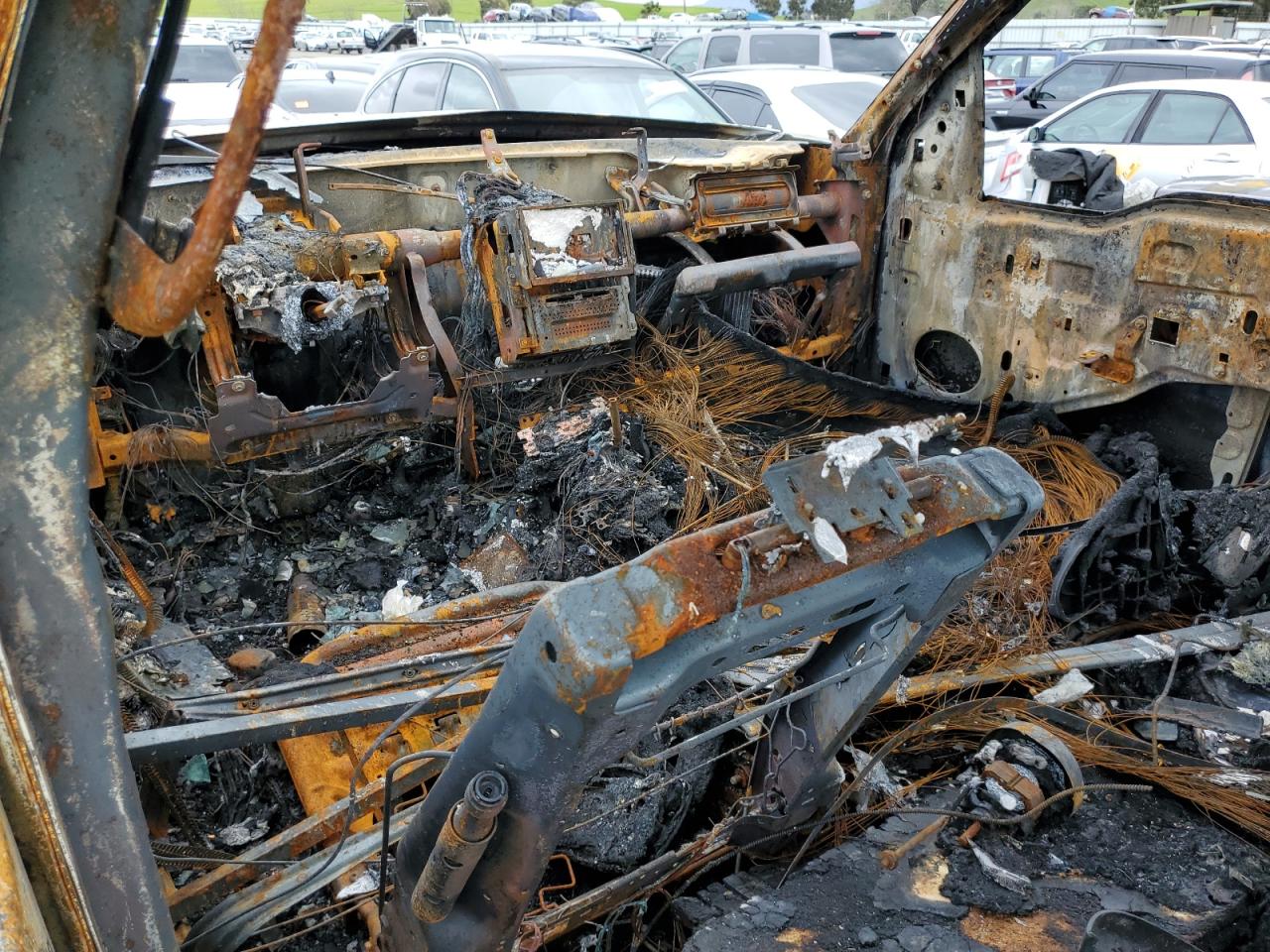 2009 Ford F-150 VIN 1FTPW14V89KB89314 Copart auction photo, burn damage thumbnail 8