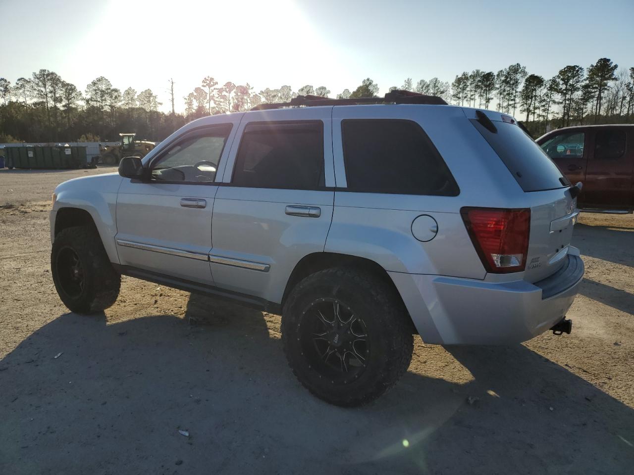 2010 Jeep Grand Cherokee VIN 1J4PS4GK2AC136972 Copart auction photo, rear end damage thumbnail 2