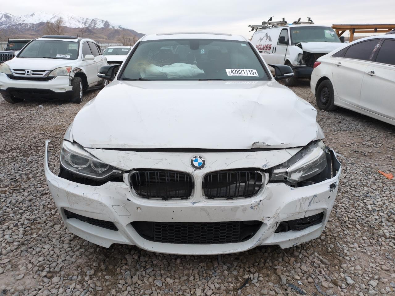 2015 BMW 3er VIN WBA3B3G56FNR87917 Copart auction photo, front end damage thumbnail 5