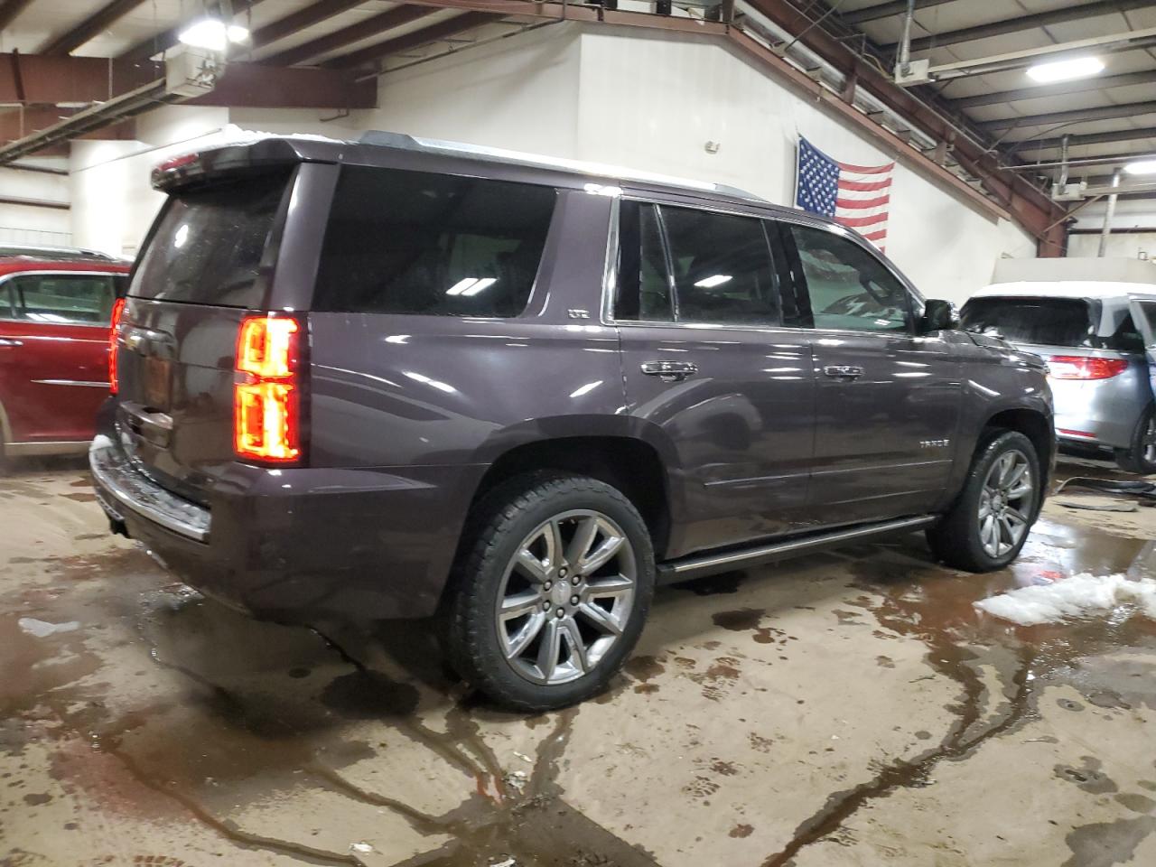 2015 Chevrolet Tahoe VIN 1GNSKCKC9FR696672 Copart auction photo, side / minor dent/scratches damage thumbnail 3