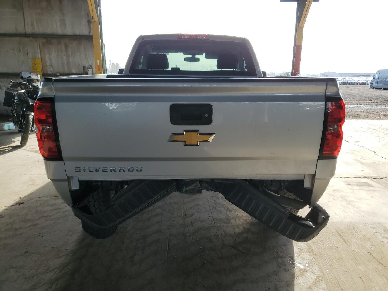 2018 Chevrolet Silverado VIN 1GCNCNEHXJZ372337 Copart auction photo, rear end damage thumbnail 6