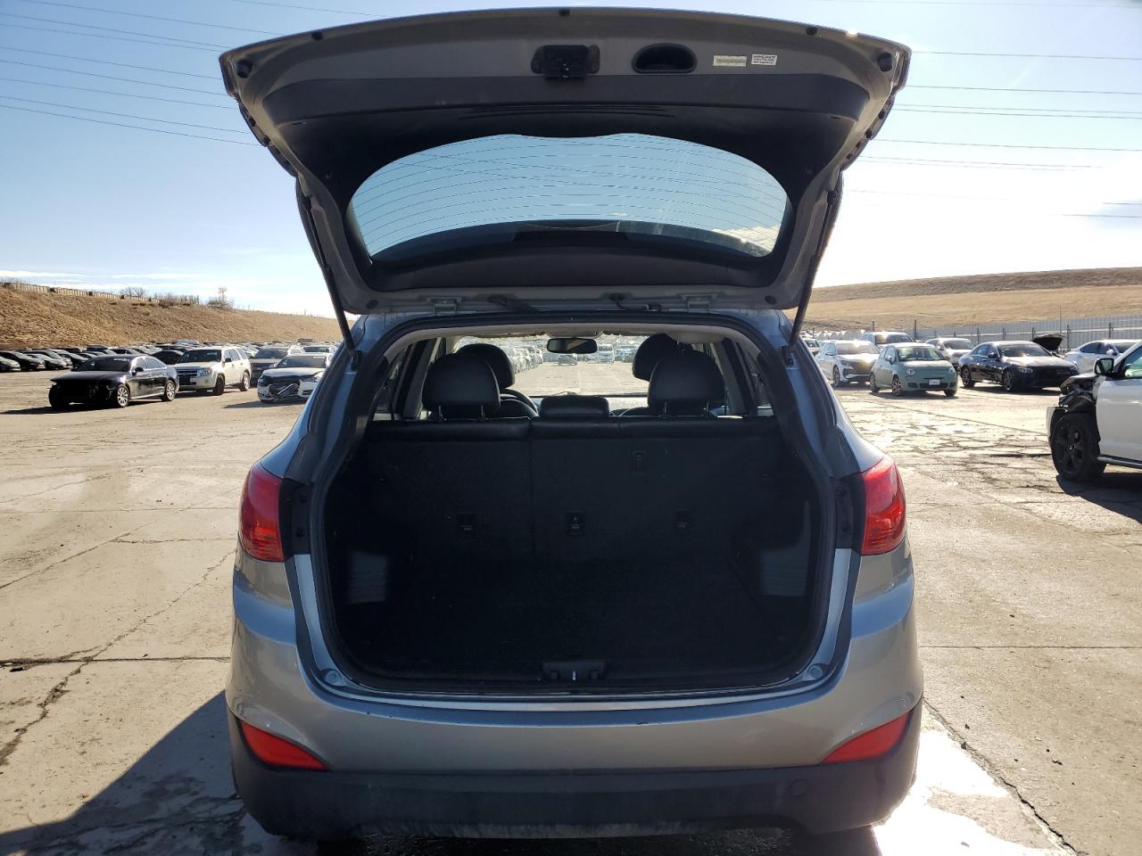 2013 Hyundai Tucson VIN KM8JUCAC6DU563616 Copart auction photo, front end damage thumbnail 6