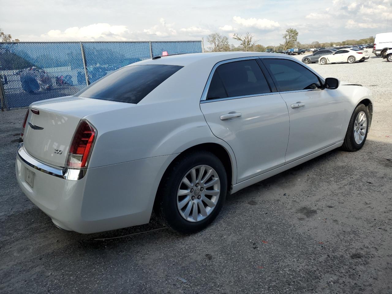 2013 Chrysler 300 VIN 2C3CCAAG8DH716009 Copart auction photo, front end damage thumbnail 3