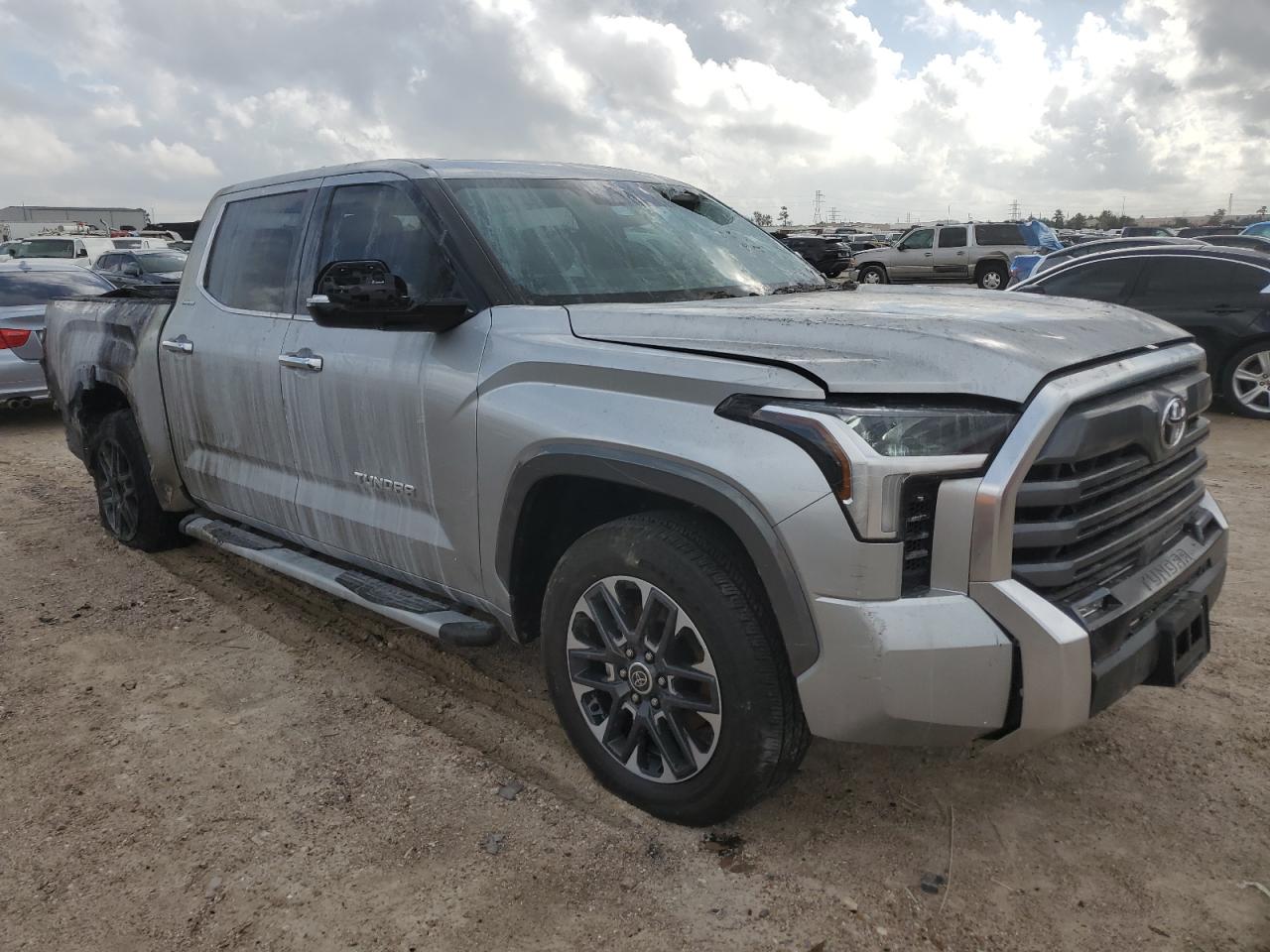 2022 Toyota Tundra VIN 5TFJA5AB2NX005620 Copart auction photo, burn damage thumbnail 4