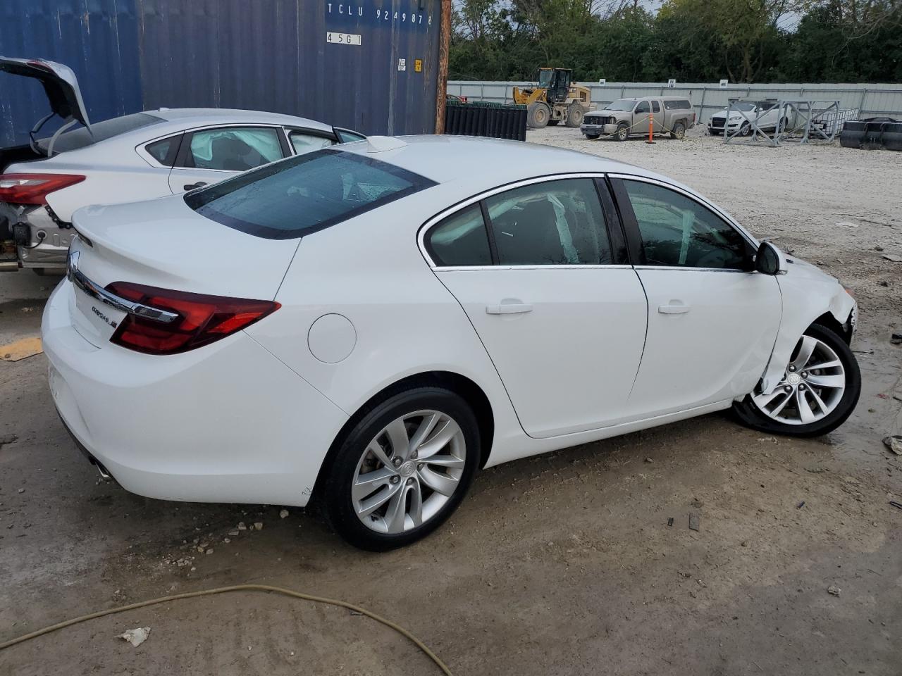 2016 Buick Regal VIN 2G4GK5EX3G9150773 Copart auction photo, front end damage thumbnail 3