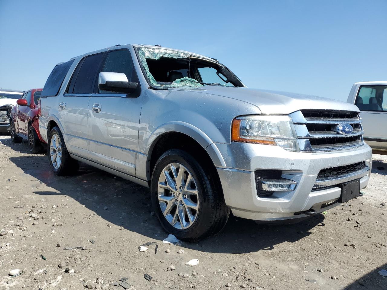 2017 Ford Expedition VIN 1FMJU2AT6HEA41062 Copart auction photo, vandalism / top/roof damage thumbnail 4
