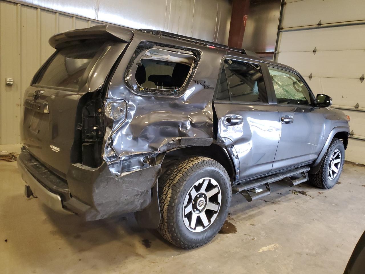 2020 Toyota 4Runner VIN JTEBU5JR2L5823720 Copart auction photo, rear end / front end damage thumbnail 3