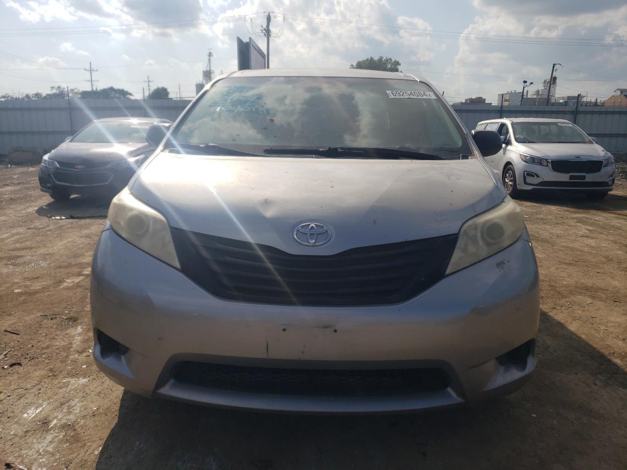 2011 Toyota Sienna VIN 5TDKA3DC4BS007741 Copart auction photo, side damage thumbnail 5