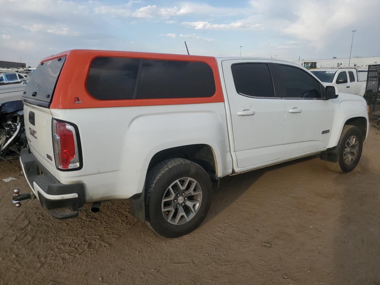 2018 GMC Canyon VIN 1GTG6CEN7J1242511 Copart auction photo, front end damage thumbnail 3