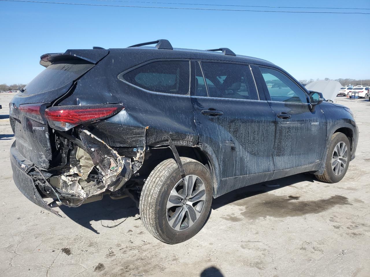 2021 Toyota Highlander VIN 5TDGBRCH9MS515368 Copart auction photo, rear end / side damage thumbnail 3