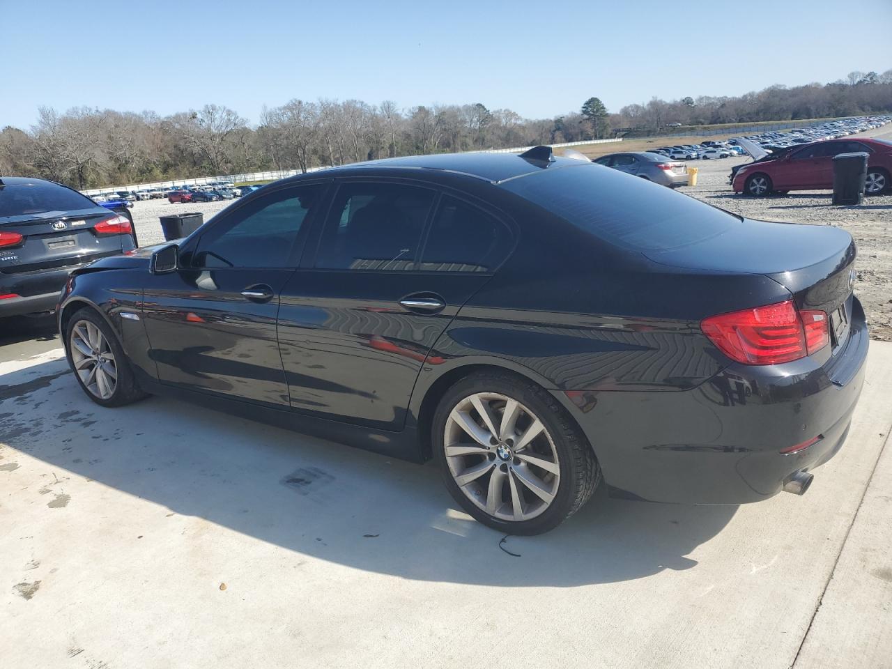 2011 BMW 5er VIN WBAFR7C55BC800775 Copart auction photo, front end damage thumbnail 2