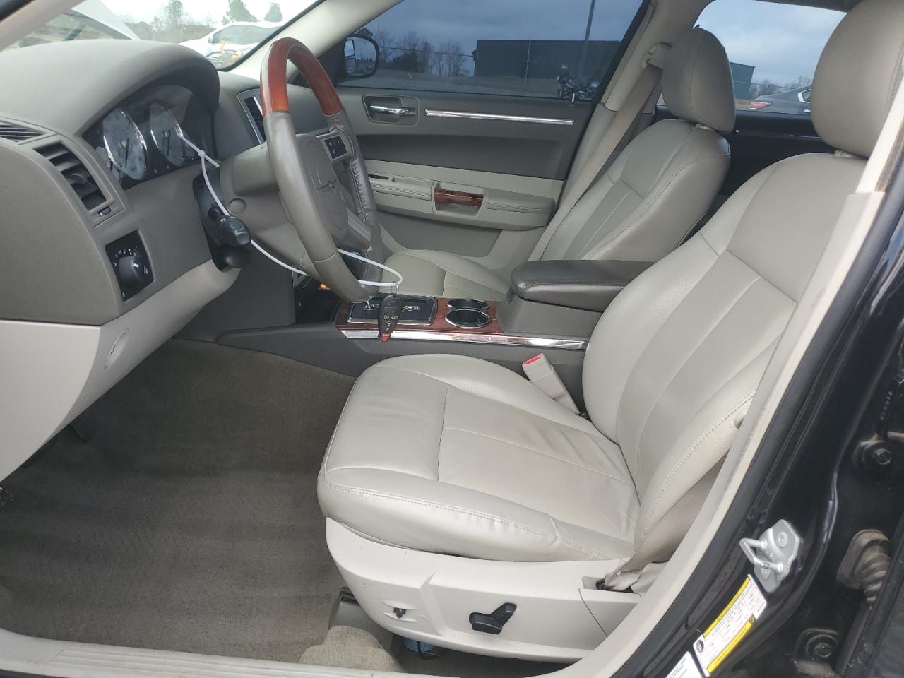 2010 Chrysler 300 VIN 2C3CA3CV5AH142879 Copart auction photo, front end damage thumbnail 7