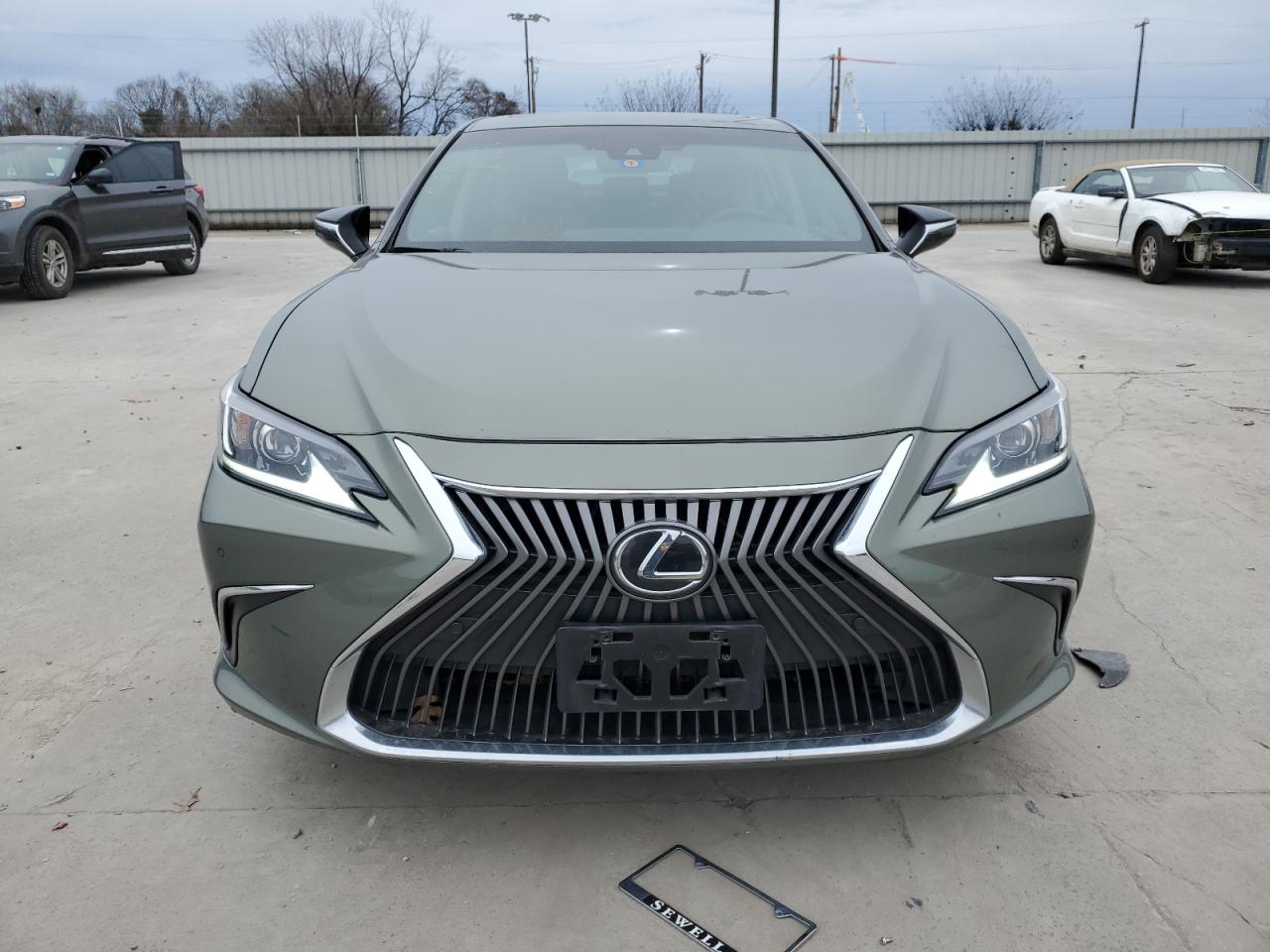 2019 Lexus ES VIN 58ABZ1B15KU035496 Copart auction photo, rear end damage thumbnail 5