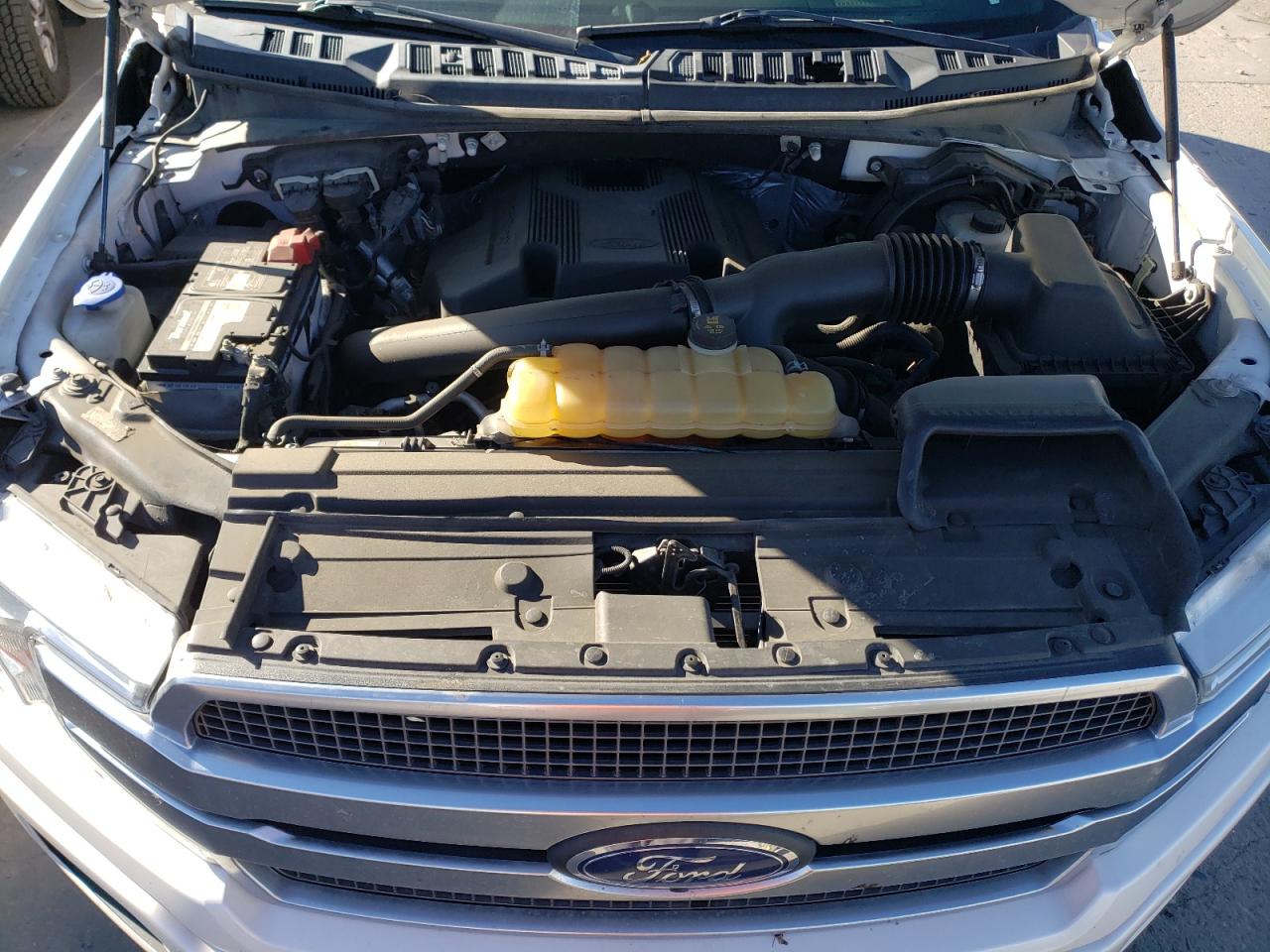 2018 Ford F-150 VIN 1FTEW1EG1JFB85853 Copart auction photo, hail / minor dent/scratches damage thumbnail 11