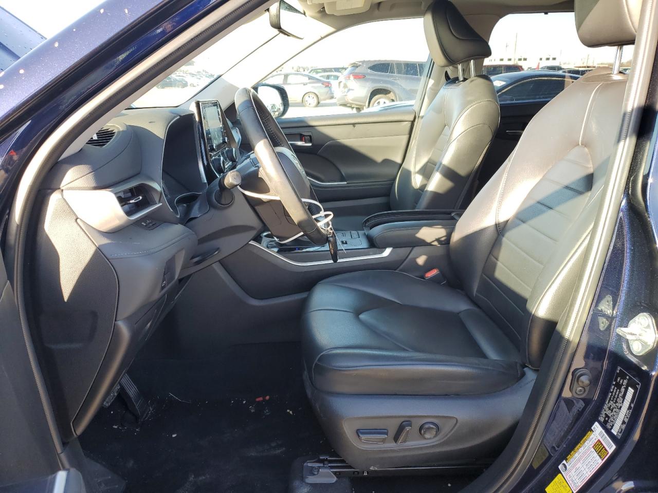 2022 Toyota Highlander VIN 5TDGZRAH1NS123517 Copart auction photo, all over damage thumbnail 7