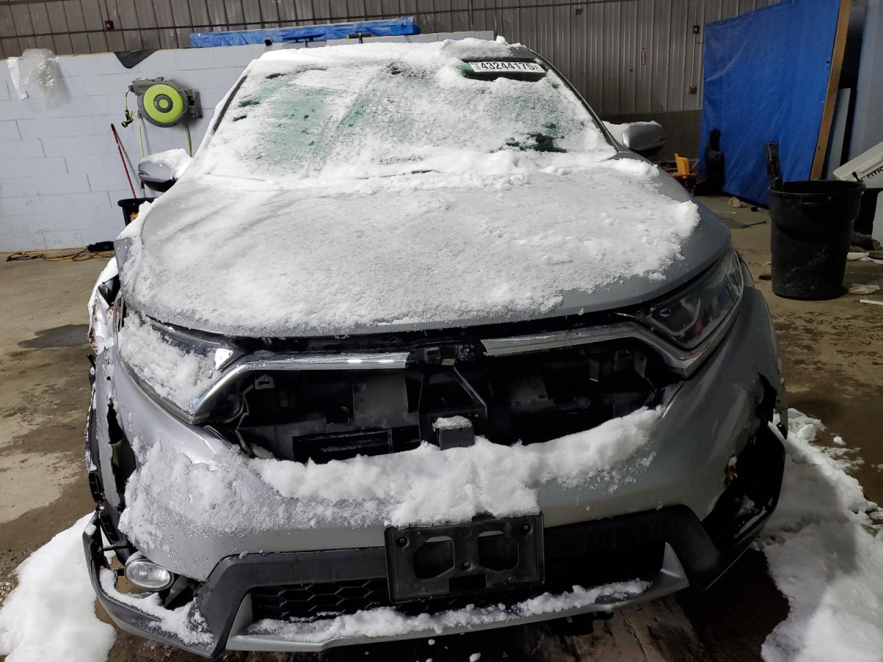 2019 Honda CR-V VIN 2HKRW2H85KH604970 Copart auction photo, front end / minor dent/scratches damage thumbnail 5